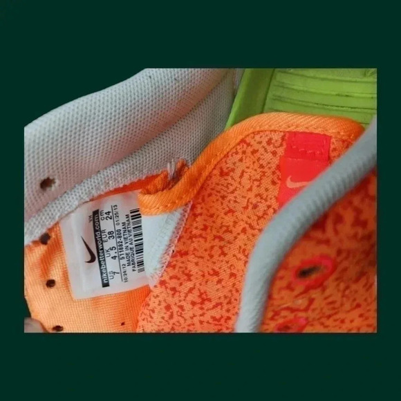 Nike rosherun sneakers lightweight orange/wht size 7 - Picture 9 of 10